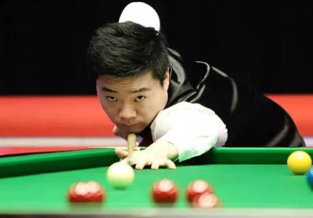 格德斯的举 格德斯的举