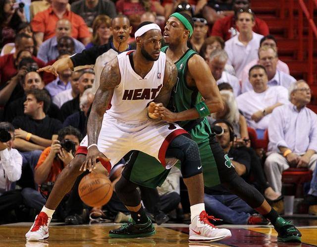 形成了一股 形成了一股