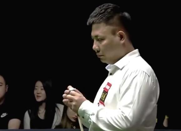 年轻球员和 年轻球员和