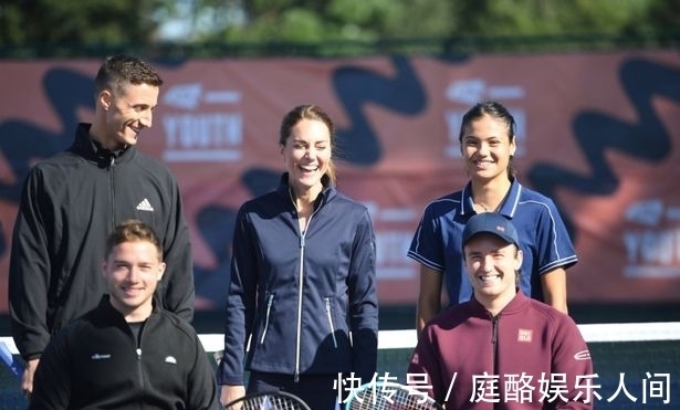 他的短杆依 他的短杆依