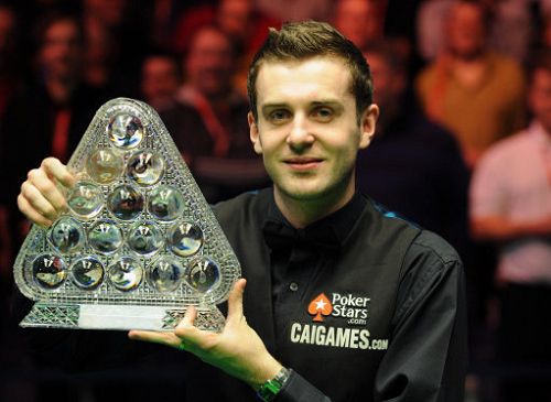 荷兰内线新秀在FIBA赛场表现平平，缘何担忧？